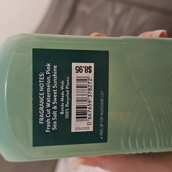 Bath&Body Works Fresh Watermelon Cleansing Gel Hand Soap - Picture 3 of 3